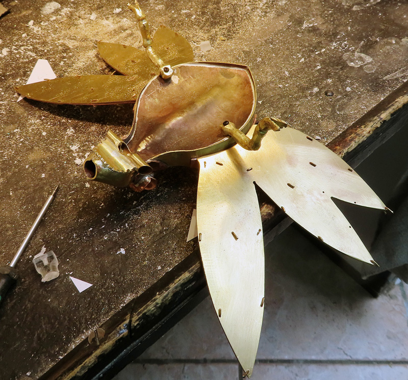 Buzz Beetle Fighter working on the legs